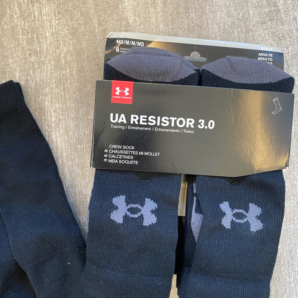 Unisex Under Armour Black Crew Sock - size Medium